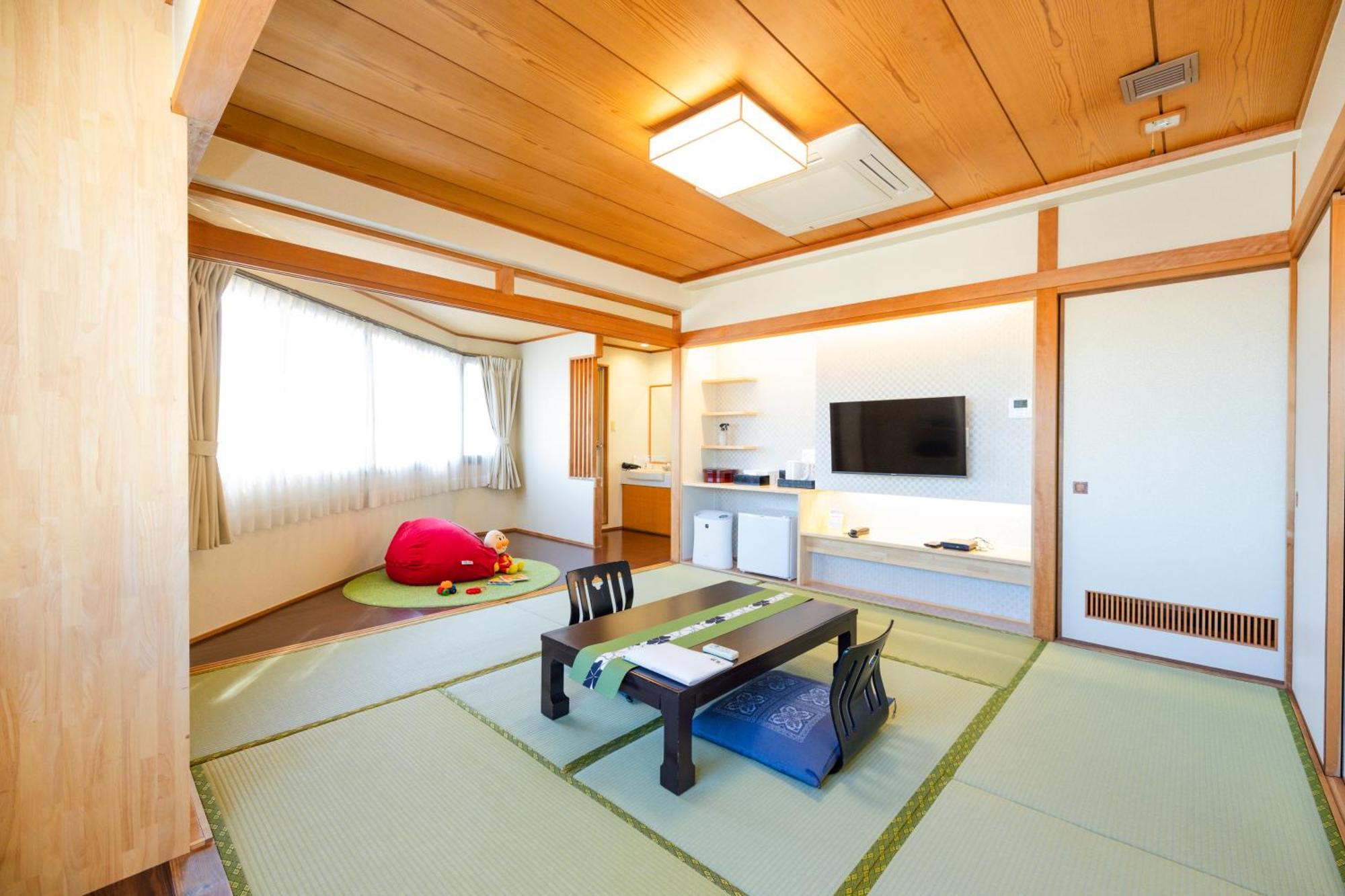 Hotel Takasago Коти Экстерьер фото