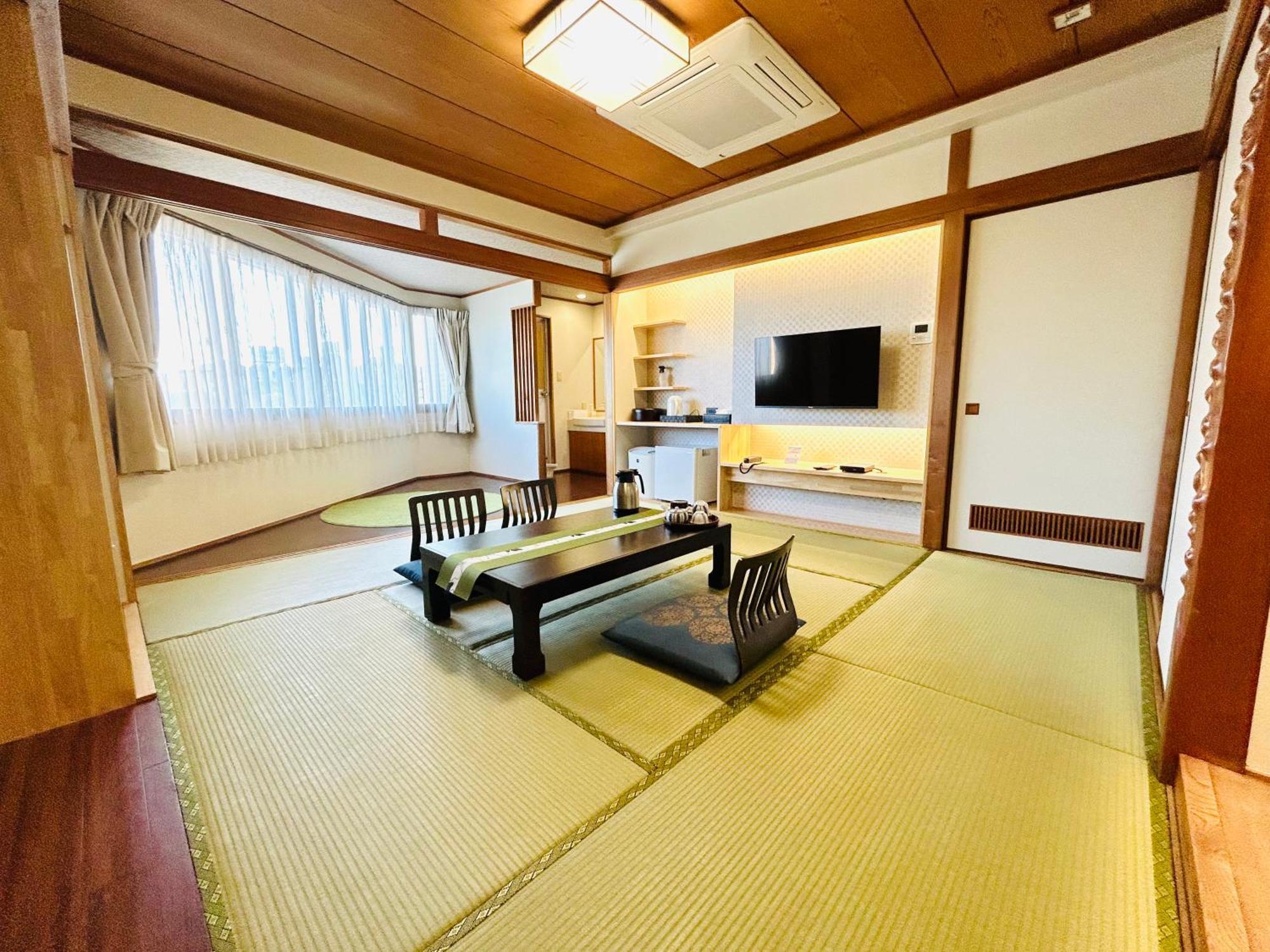 Hotel Takasago Коти Экстерьер фото