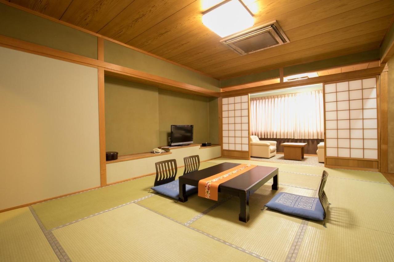 Hotel Takasago Коти Экстерьер фото
